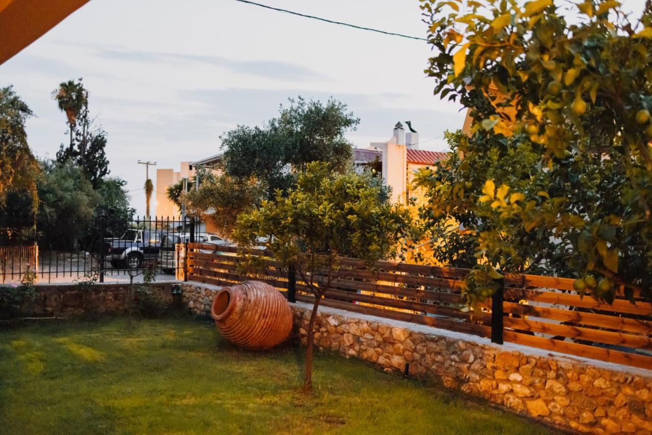 Thalassa Almyros Apartments Verga Kalamata Exterior photo